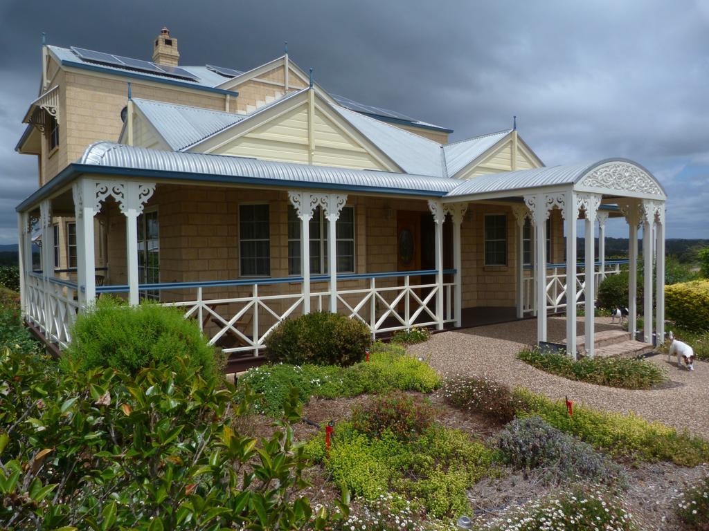 Bed and Breakfast Grovely House Stanthorpe Esterno foto